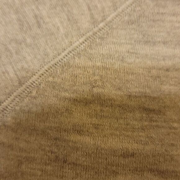 Vince wool and cashmere blend pullover size medium - Picture 7 of 8